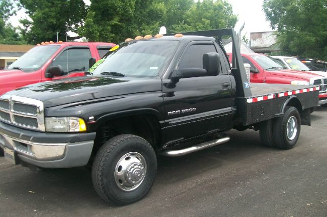 2001 Dodge Ram 3500 DVD NAV ROOF