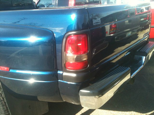 2001 Dodge Ram 3500 Z71 4X4 CREW CAB