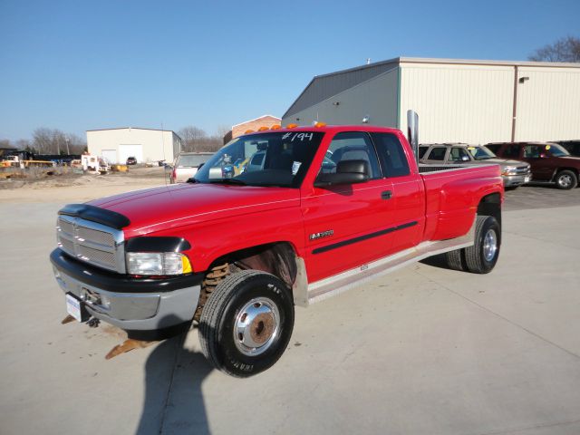 2001 Dodge Ram 3500 Z71 4X4 CREW CAB