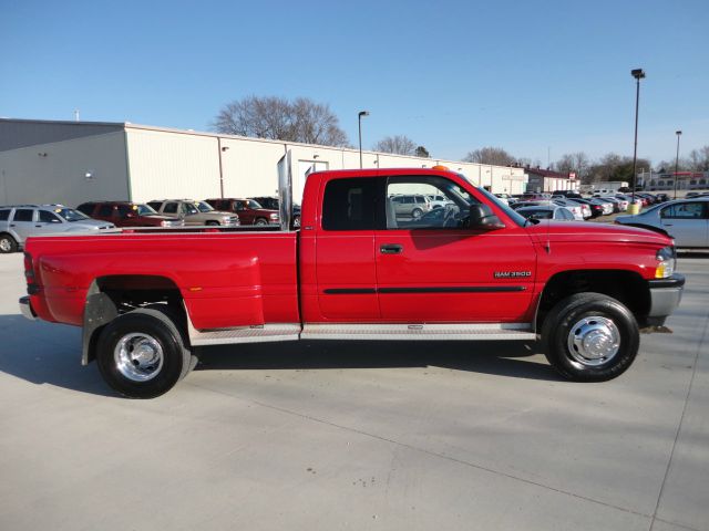 2001 Dodge Ram 3500 Z71 4X4 CREW CAB