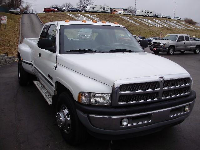 2001 Dodge Ram 3500 CREW Picku