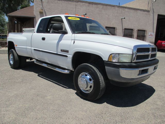 2001 Dodge Ram 3500 Z71 4X4 CREW CAB