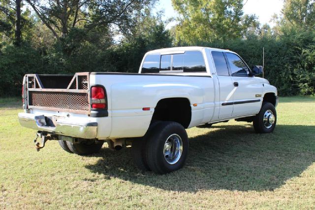2002 Dodge Ram 3500 SLT