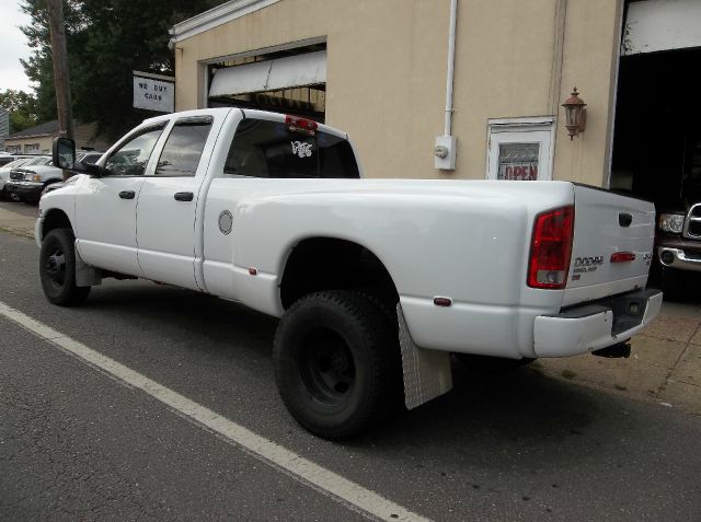 2003 Dodge Ram 3500 4dr 4WD EXT LS 4x4 SUV