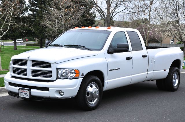 2003 Dodge Ram 3500 Sahara 4X4