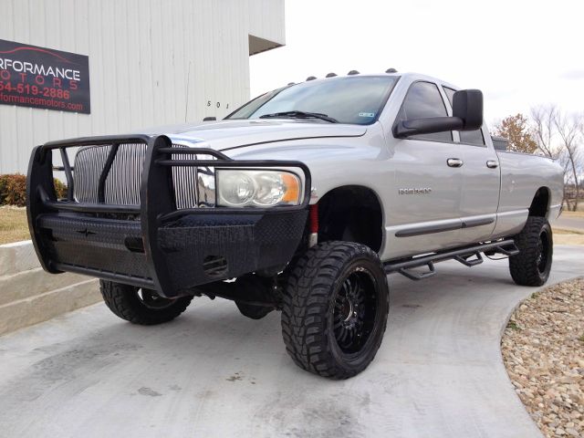 2004 Dodge Ram 3500 4dr LX 4WD Auto