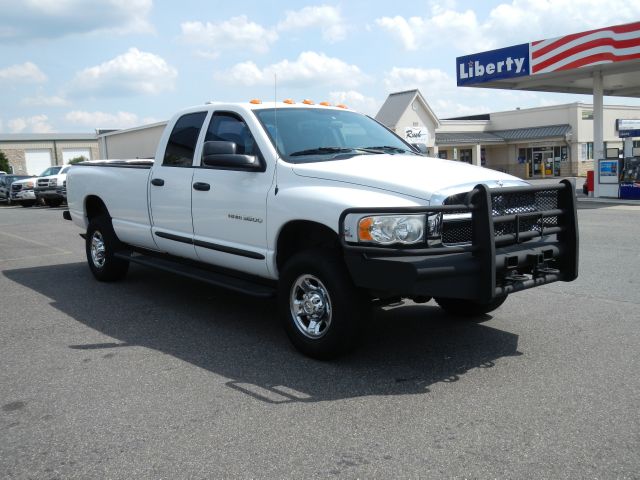 2004 Dodge Ram 3500 4dr 4WD EXT LS 4x4 SUV