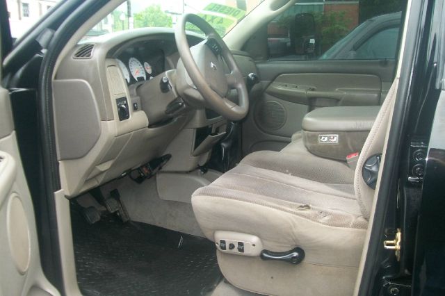 2004 Dodge Ram 3500 2500 SLT