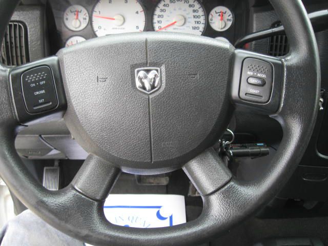 2004 Dodge Ram 3500 4dr 4WD EXT LS 4x4 SUV
