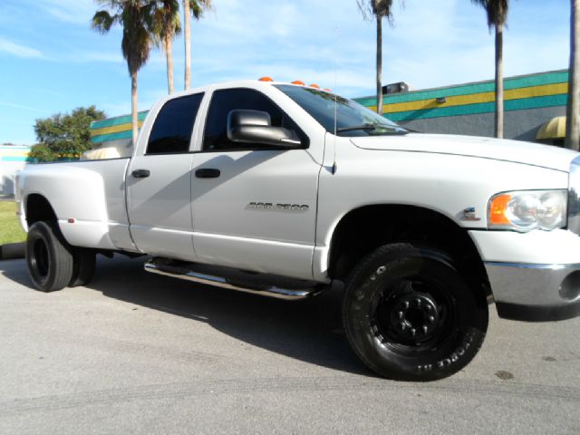 2004 Dodge Ram 3500 RWD V6