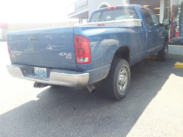 2004 Dodge Ram 3500 4dr 4WD EXT LS 4x4 SUV