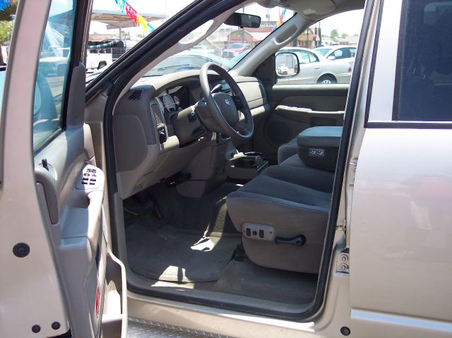 2004 Dodge Ram 3500 Ext WT