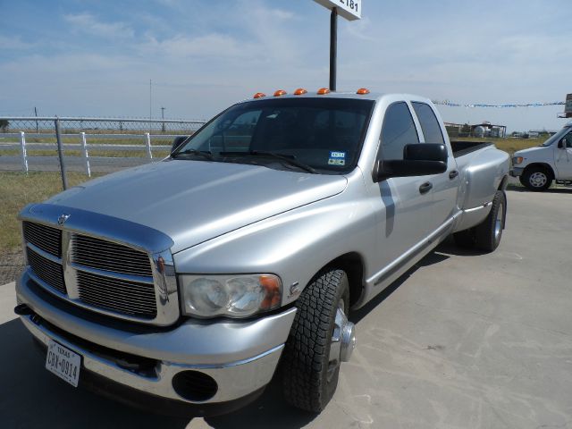 2004 Dodge Ram 3500 Sahara 4X4