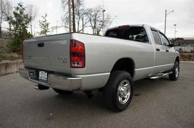 2004 Dodge Ram 3500 Luxury Packagenavigation