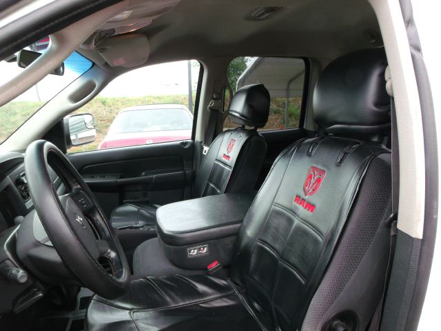 2004 Dodge Ram 3500 Sahara 4X4