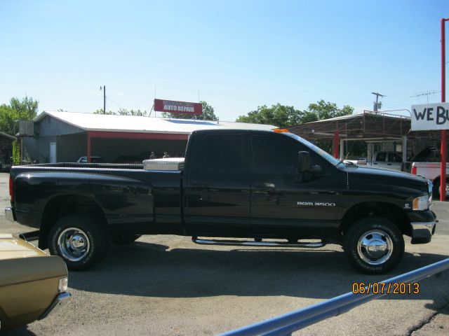 2004 Dodge Ram 3500 CX Minivan 4D