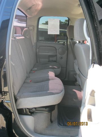 2004 Dodge Ram 3500 CX Minivan 4D