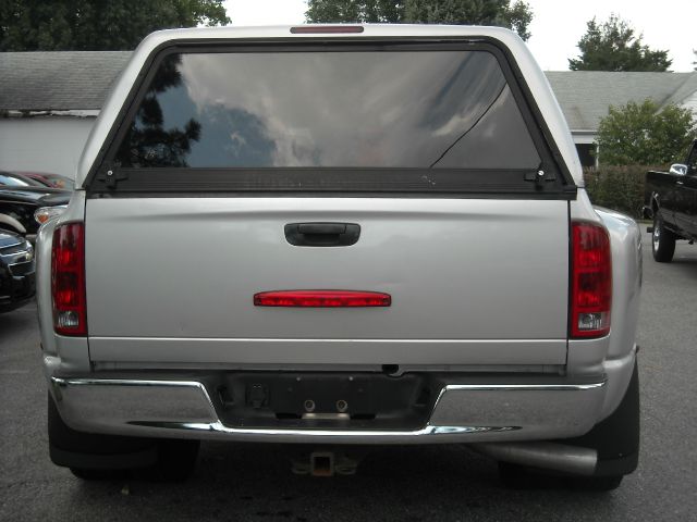 2004 Dodge Ram 3500 Sahara 4X4