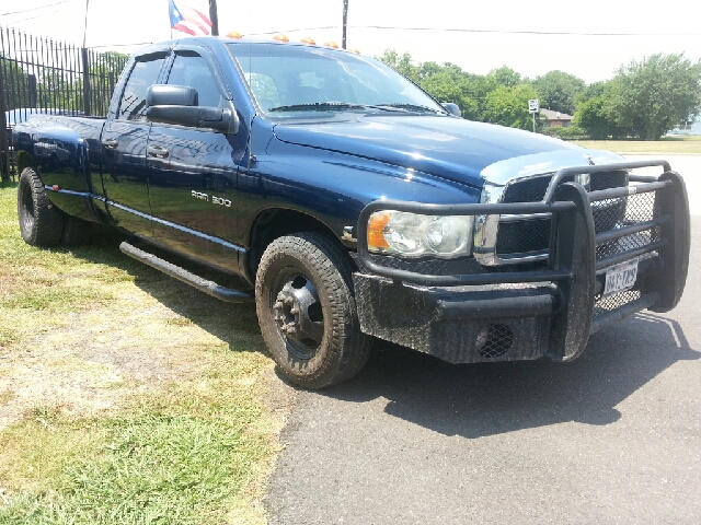 2004 Dodge Ram 3500 Sahara 4X4
