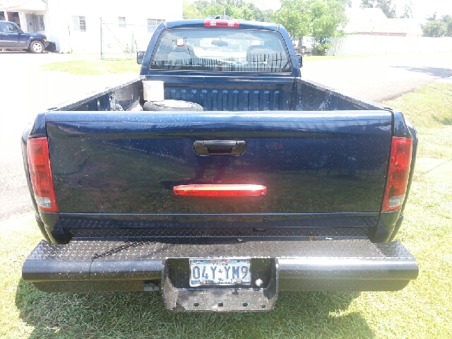 2004 Dodge Ram 3500 Sahara 4X4