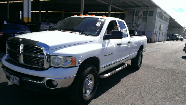 2004 Dodge Ram 3500 4dr 4WD EXT LS 4x4 SUV