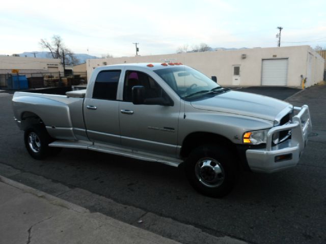 2005 Dodge Ram 3500 2500 SLT