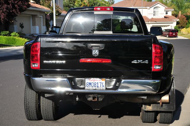 2005 Dodge Ram 3500 Rally Stripe