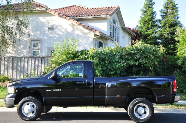 2005 Dodge Ram 3500 Rally Stripe