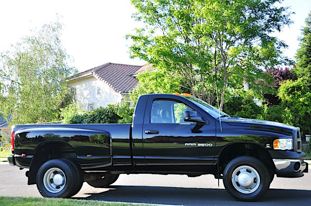 2005 Dodge Ram 3500 Rally Stripe