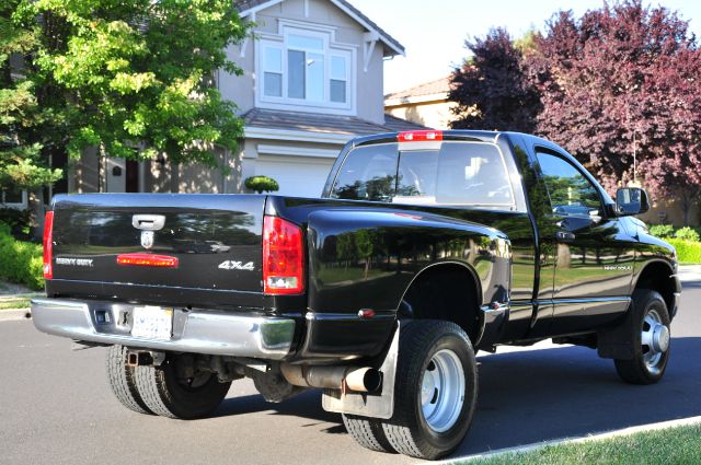 2005 Dodge Ram 3500 Rally Stripe