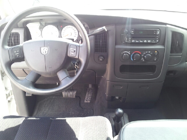 2005 Dodge Ram 3500 SLT