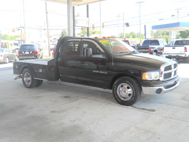 2005 Dodge Ram 3500 Sahara 4X4