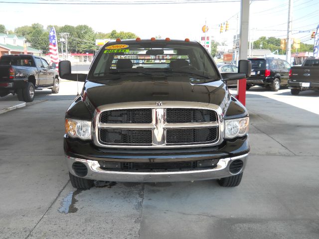 2005 Dodge Ram 3500 Sahara 4X4