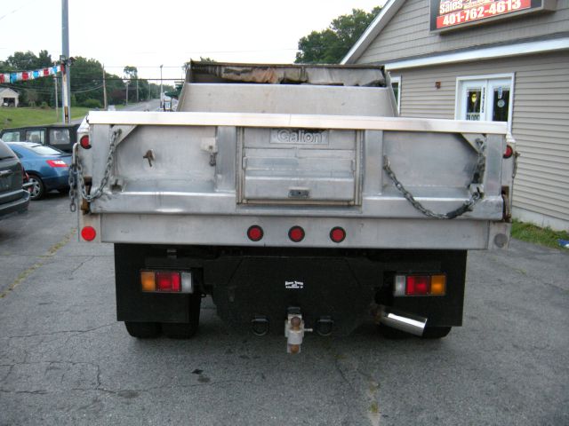 2005 Dodge Ram 3500 2WD Crew Cab 143.5