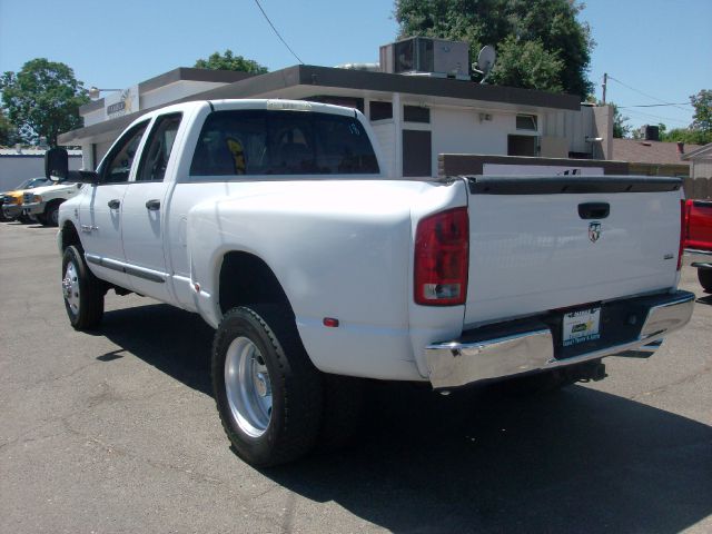 2006 Dodge Ram 3500 2500 SLT