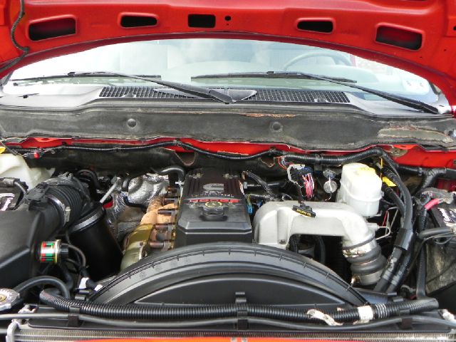 2006 Dodge Ram 3500 2WD Double Cab Standard Bed 5.7L V8 (SE) Truck