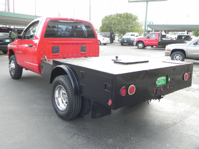2006 Dodge Ram 3500 2WD Double Cab Standard Bed 5.7L V8 (SE) Truck