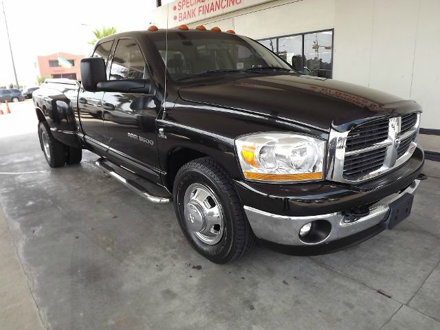 2006 Dodge Ram 3500 Sahara 4X4