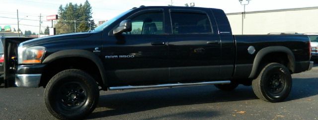 2006 Dodge Ram 3500 3500 SLT Crew LB Dually DSL