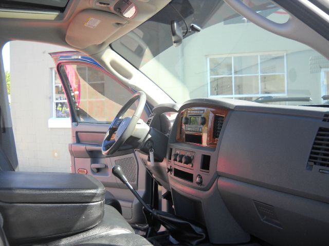 2006 Dodge Ram 3500 4d Wagon AWD