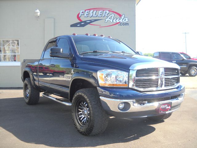2006 Dodge Ram 3500 4d Wagon AWD