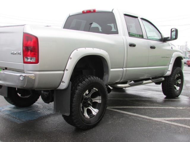 2006 Dodge Ram 3500 4d Wagon AWD