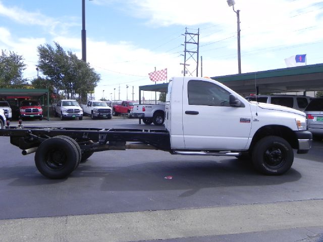 2007 Dodge Ram 3500 ES 2.4L AUTO