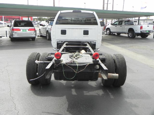 2007 Dodge Ram 3500 ES 2.4L AUTO