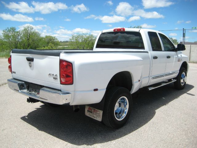 2007 Dodge Ram 3500 2WD Double Cab Standard Bed 5.7L V8 (SE) Truck
