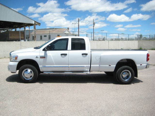 2007 Dodge Ram 3500 2WD Double Cab Standard Bed 5.7L V8 (SE) Truck