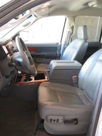 2007 Dodge Ram 3500 2WD Double Cab Standard Bed 5.7L V8 (SE) Truck