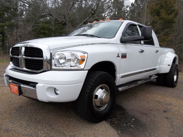 2009 Dodge Ram 3500 4dr Sdn I4 ES
