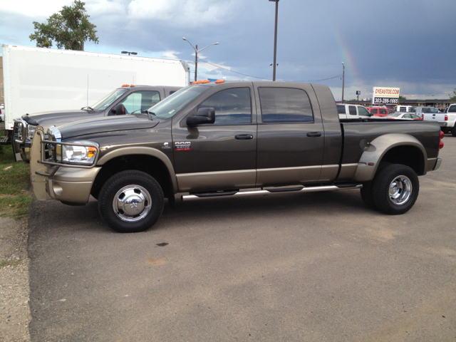 2009 Dodge Ram 3500 4dr Sdn I4 ES