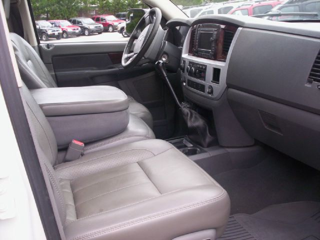 2009 Dodge Ram 3500 4dr Sdn I4 ES